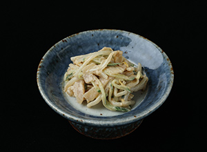 ミミガ―（耳皮）さしみ