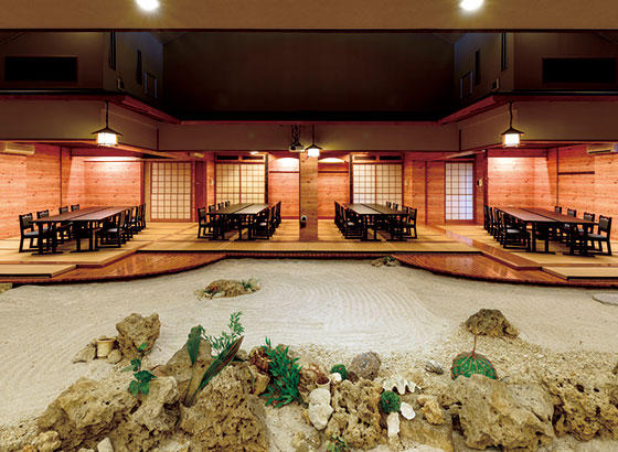 琉球料理と琉球舞踊 四つ竹