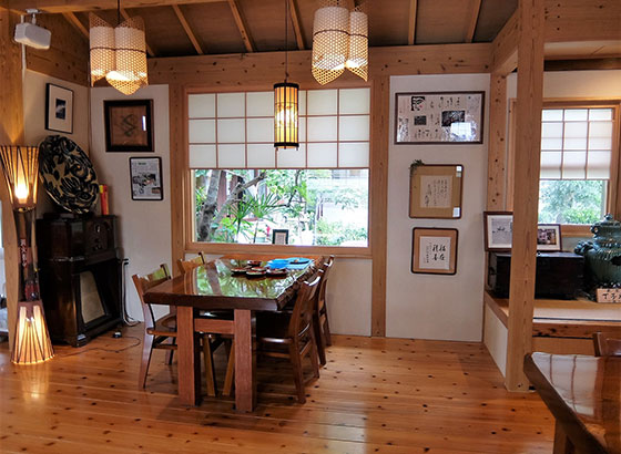 琉球料理 あしゃぎ